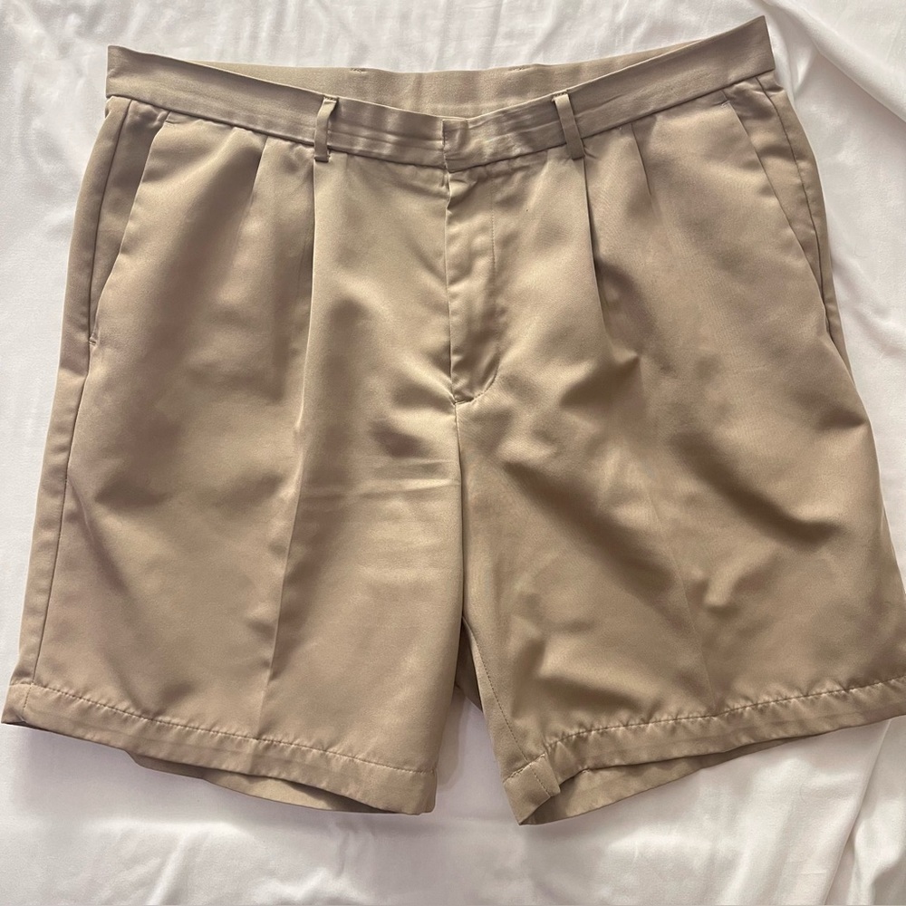 Dockers Golf Shorts Pleated Performance Khaki Men's 38